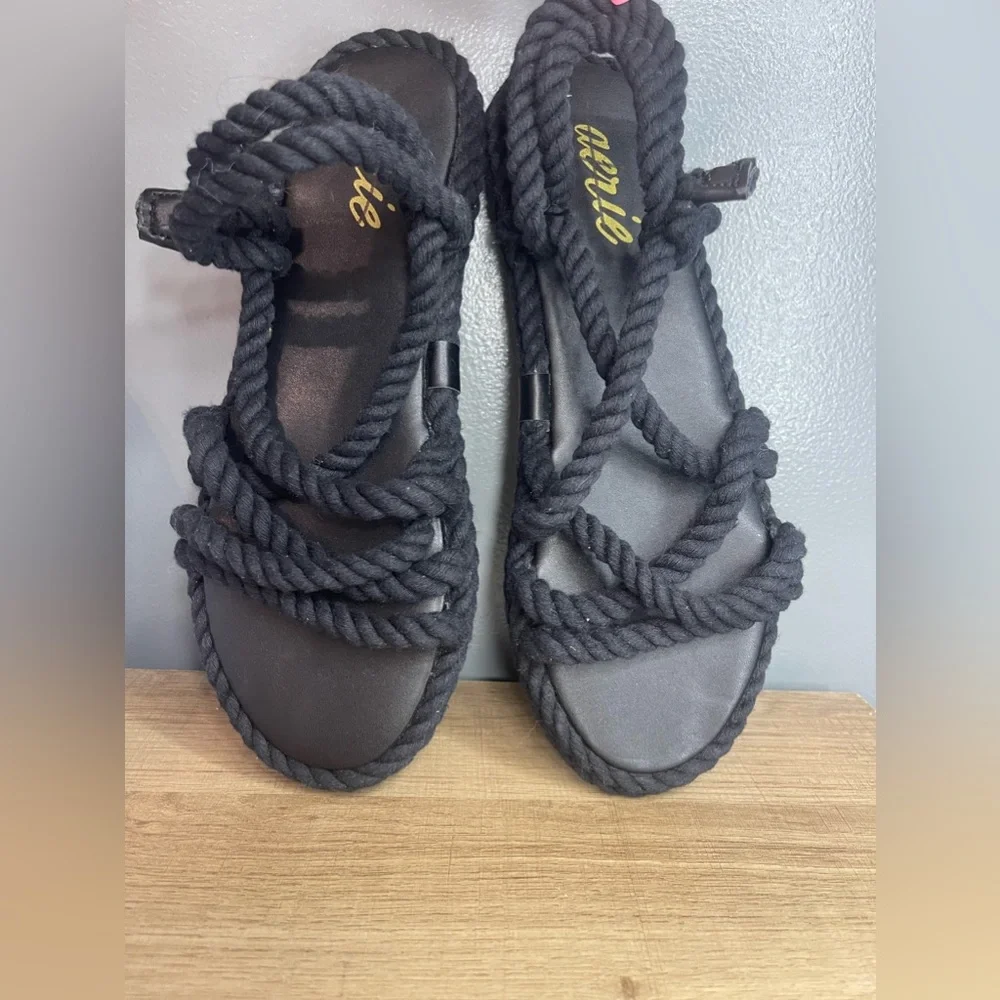NWT Aerie Rope Sandals Women’s Black Size 8 - Picture 2 of 3